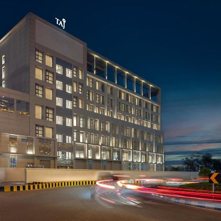 Готель Taj Cochin International Airport, Kerala Kochi Екстер'єр фото