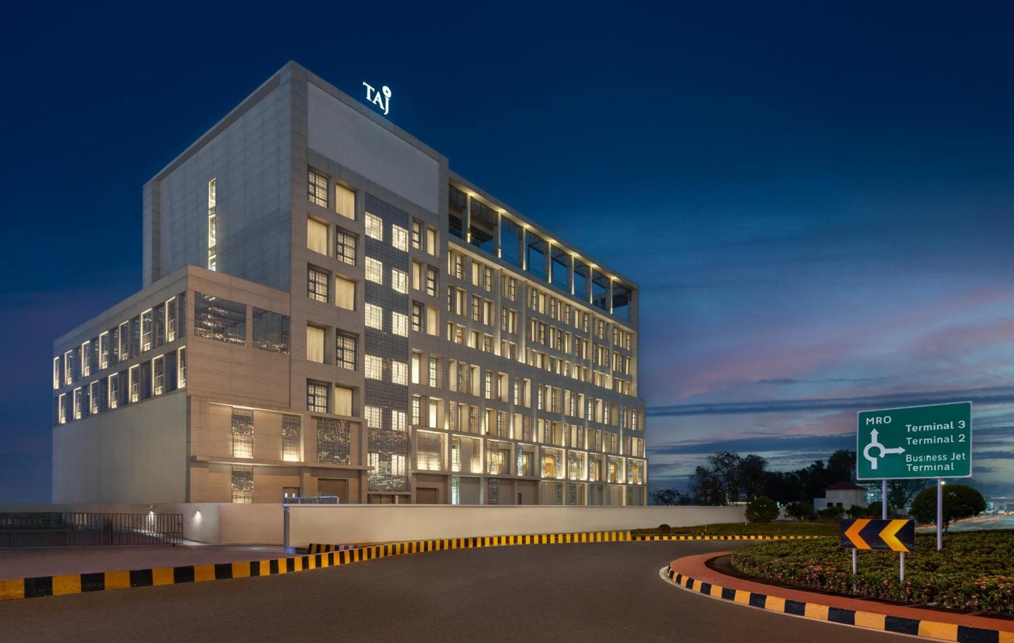 Готель Taj Cochin International Airport, Kerala Kochi Екстер'єр фото